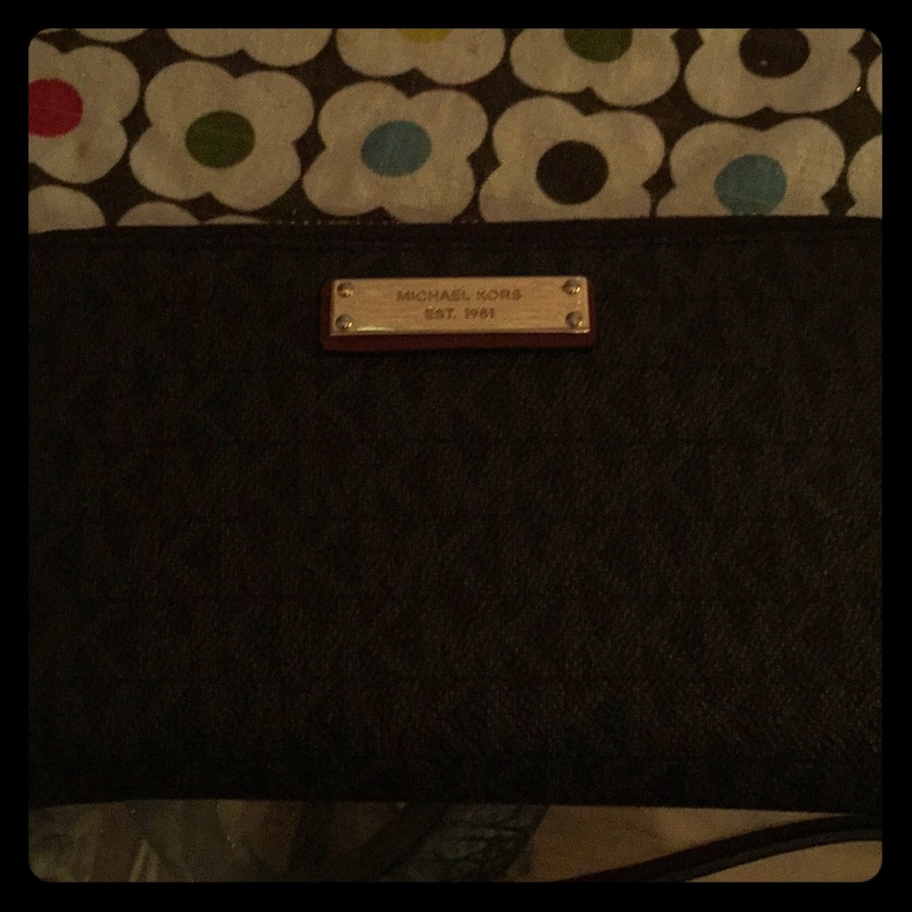 Micheal Kora wallet/ wristlet
